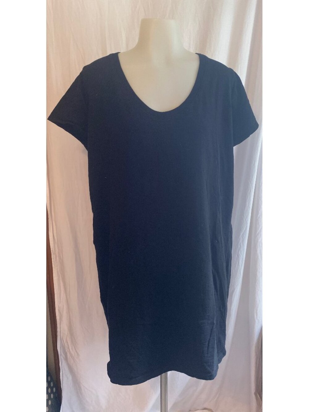 Universal Thread Black Longline Short Sleeve Tunic Tee